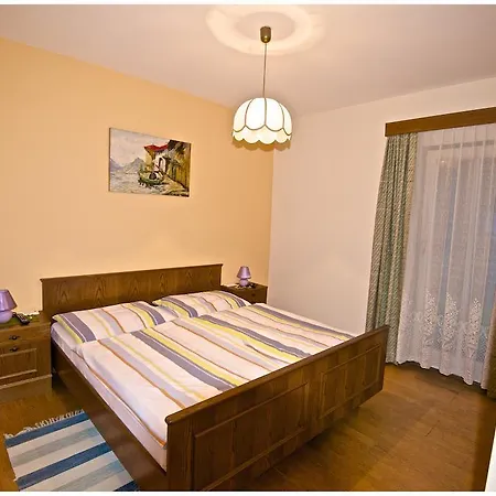 Fruhstuckspension Kirchenwirt - Familie Lercher Bed & Breakfast *