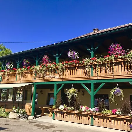 Bed & Breakfast Fruhstuckspension Kirchenwirt - Familie Lercher Lieboch